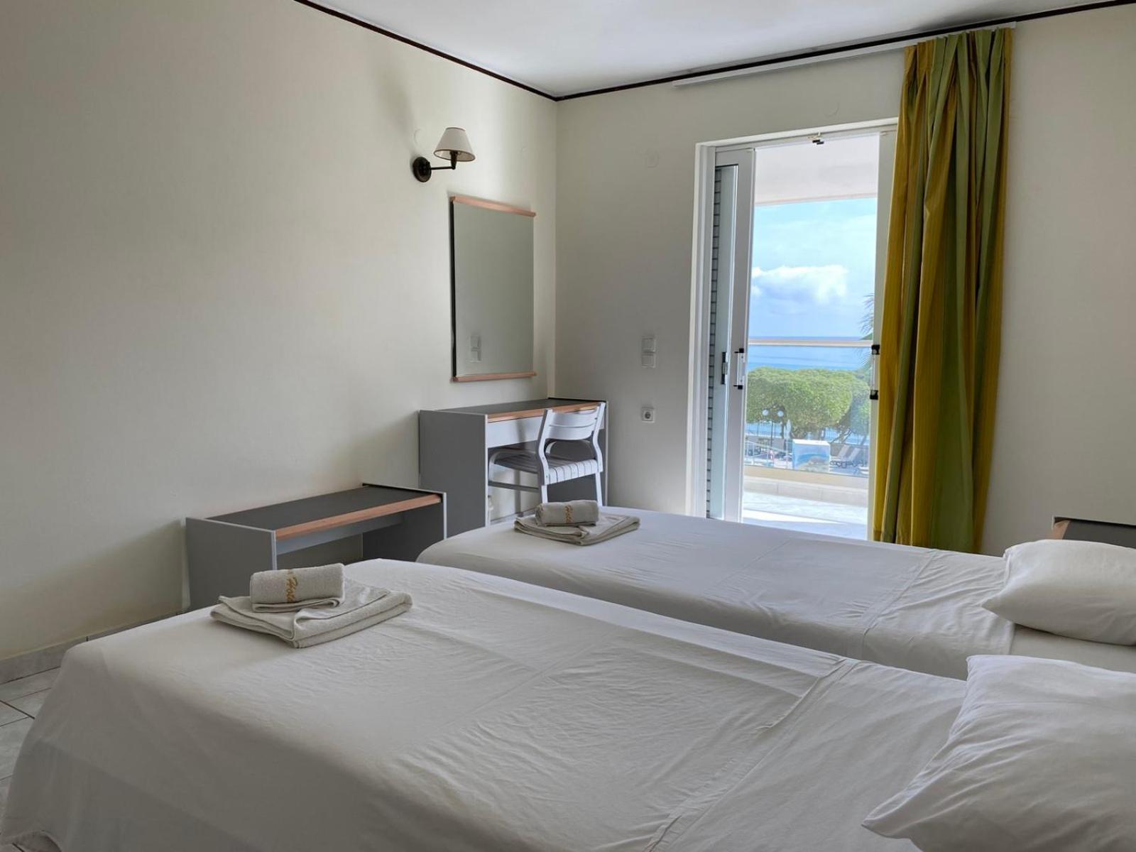 Porto Iliessa Hotel Argassi Buitenkant foto